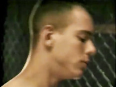 Голубые ребята толпой оттрахали мускулистого американского гея