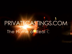 Девку в чёрных сетчатых чулках Defrancesca Gallardo ебут в анал