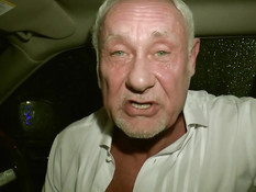 Старик не удержался и отодрал соблазнительную юную брюнетку