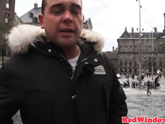 Светловолосая грудастая шлюха в чулках оттрахана после отсоса