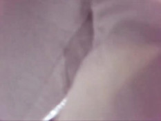 Парень в автобусе трётся возбуждённым членом об задницу девки