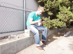 Парень ебёт страстную девку с волосатой киской Carmen Valentina