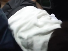 Мужчина в автобусе оттрахал раком скромную японскую девчонку