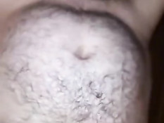 Пузатый гей отодрал в очко и обкончал своего волосатого приятеля