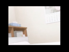 Голая хентай девчонка засовывает во влагалище разные предметы