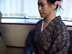 Любовник ласкает грудь неверной японской жене и трахает раком