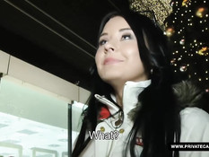 Секс с красивой чешской девушкой с пирсингом пупка Mia Manarote