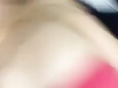 Сексуальная азиатская девка мастурбировала в онлайн порно чате