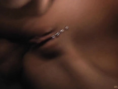 Строгий хозяин порет рабынь блондинок Erica Fontes и Caroline Fox