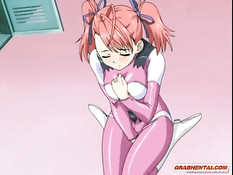 Он поймал рыжую хентай девчонку в раздевалке и отодрал на полу