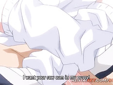 Похотливые аниме студентки с мокрыми кисками отсасывают парням