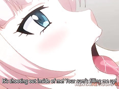 Похотливые аниме студентки с мокрыми кисками отсасывают парням