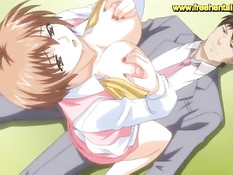 Мужик трахает в офисе сисястых хентай девушек коллег по работе