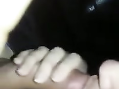 Девушка из Аргентины отсасывает и дрочит член своему бойфренду