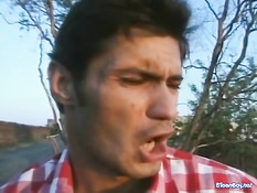 Немецкий фермер отшлёпал девку по попе и отодрал в киску и анус