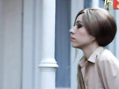 Красивые девушки соблазняют парней своими сексуальными телами