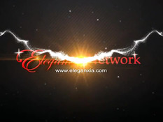 Эта романтичная брюнеточка закрывает глаза, когда делает минет