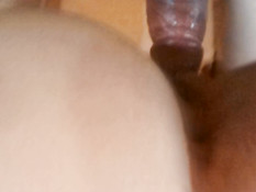 Отымел латинскую девку в позе раком и снял любительское порно