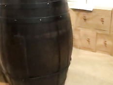 Парень в презервативе отодрал в анал рыжую французскую девку