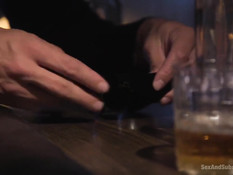 Мужик связал, выпорол и жёстко отъебал уличную шлюху Tori Avano