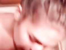 Молодая латинская подружка выдрочила сперму в открытый ротик