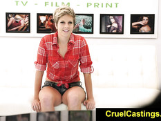 Связал руки и отодрал девку с короткой стрижкой Makeena Reese