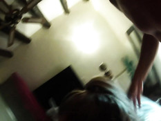 Жена с большой грудью неспешно сосёт у мужа член и получает вибратор