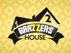 Мужчина отодрал блондинку Natalia Starr и брюнетку Crystal Rush