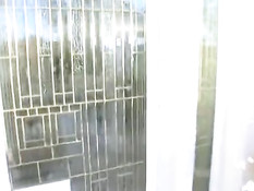 Молодая блондинка в белых гольфах Ashlynn Brooke уселась на хуй