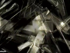 Юная красотка Capri Anderson мастурбирует клитор рукой и дилдо