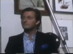 Блондинка и брюнетка занимаются анальным и вагинальным сексом