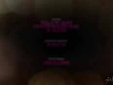 Сисястая лесбиянка Reena Sky ебёт подругу блондинку Dahlia Sky