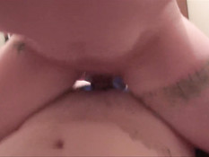 Вылизал клитор татуированной девчонке и насадил на большой хуй