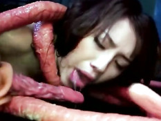 Грудастую японскую девушку обвили и изнасиловали щупальцы монстра