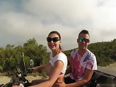 Он привёз в горы сисястую брюнетку Aletta Ocean и отымел в киску