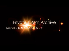 Мужики заметили загорающую голышом на поле красивую блондинку