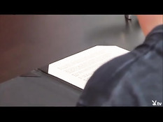 Пары собираются на вилле, чтобы участвовать в секс шоу свингеров