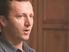 Свингеры принимают совместную ванну и занимаются сексом на шоу