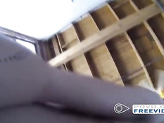 Блондиночку с тату на пояснице Jessa Rhodes ебут на секс качелях