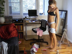 Русские девушки приходят к фотографу и снимаются в порно клипах