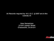 Эти молодые красотки нуждаются в большом чёрном члене в анусе