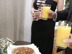 Мужик отымел японскую даму с большой грудью прямо в колготках