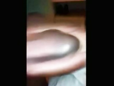 Сделала глубокий минет чёрному мужику и подрочила большой хуй