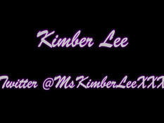 Девка Kimber Lee трёт свой клитор и выдрачивает сперму на лицо