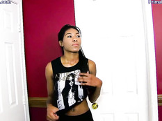 Мужик наполнил спермой рот грудастой мулатке с пирсингом сосков