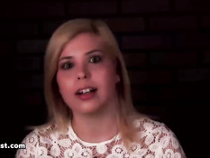 Заставил молодую блондинку отсасывать, отшлёпал и отымел раком