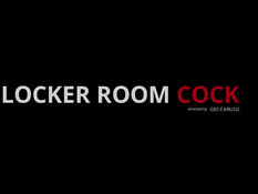 Он зашёл в раздевалку и занялся гей сексом с небритым приятелем