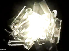 Шатенка с длинными волосами Amirah Adara ебётся с двумя парнями