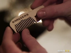 Мачеха Nina Elle трахается с падчерицей Elsa Jean и её бойфрендом