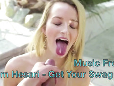 Возбуждённые девки наслаждаются тёплой спермой на своём теле